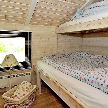 Nyaraló Three-bedroom Holiday In 27