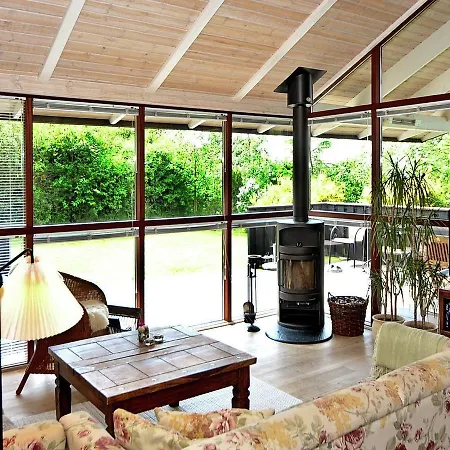 Three-bedroom Holiday In 27 Nyaraló *